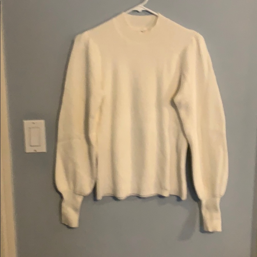 Ivory ribbed full sleeve sweater